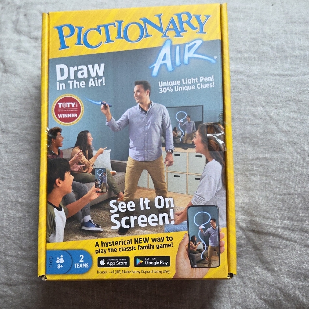 Mattel Pictionary Air Game Yellow Blue Box